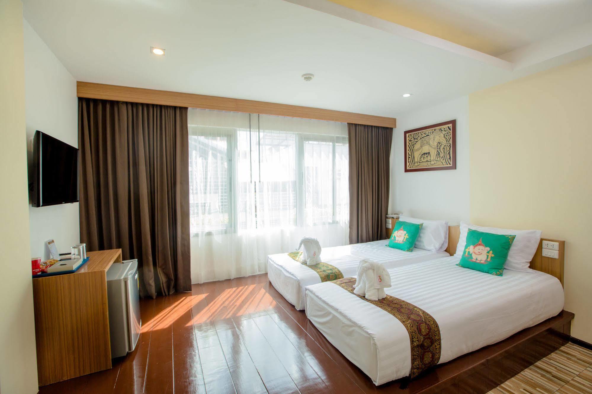 Patong Landmark Hotel Exterior photo